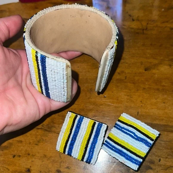 Hand Beaded Vintage Bracelet with Matching Earrings - Picture 1 of 3